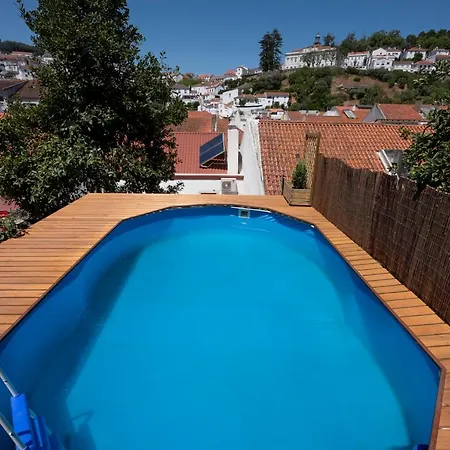 בית הארחה Casa Velha אלנקר