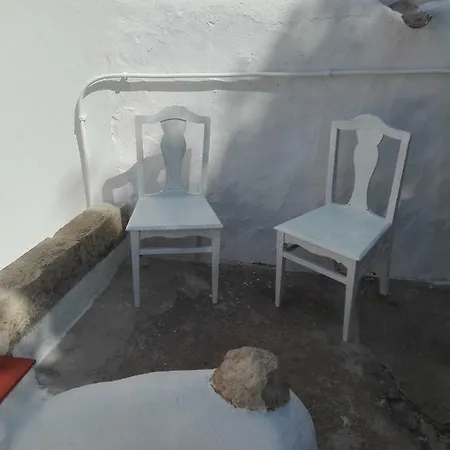 Casa Velha 3* אלנקר