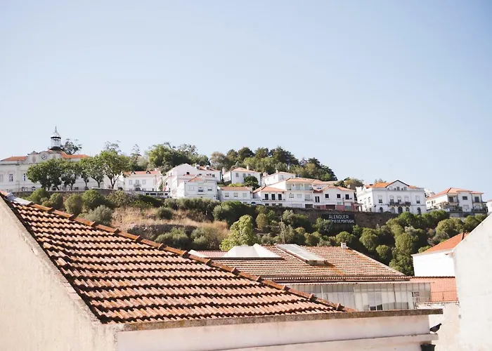 בית הארחה Casa Velha אלנקר